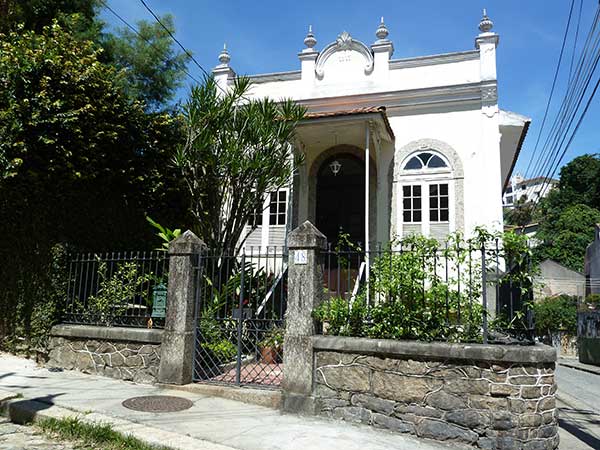 Guide français pour visiter le quartier santa teresa